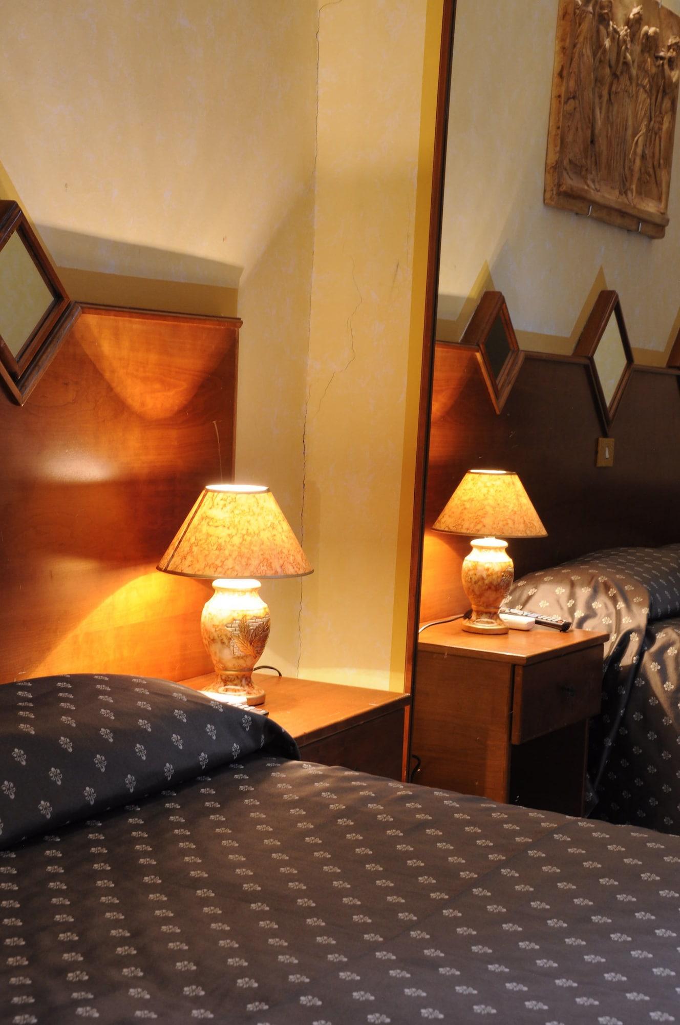רומא Hotel Farini מראה חיצוני תמונה