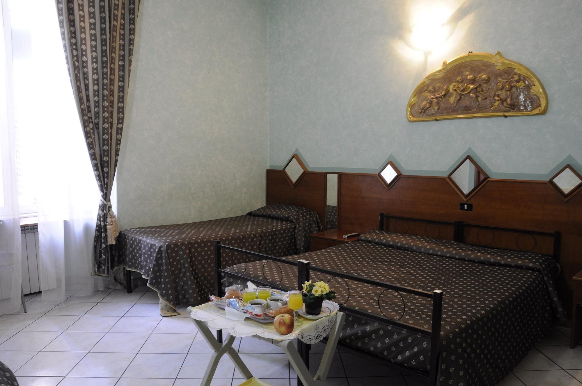 רומא Hotel Farini מראה חיצוני תמונה