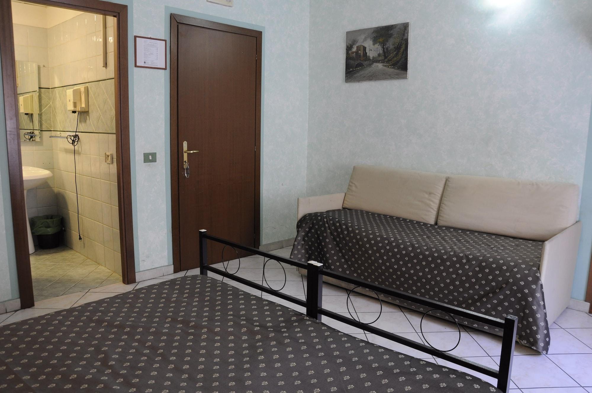 רומא Hotel Farini מראה חיצוני תמונה