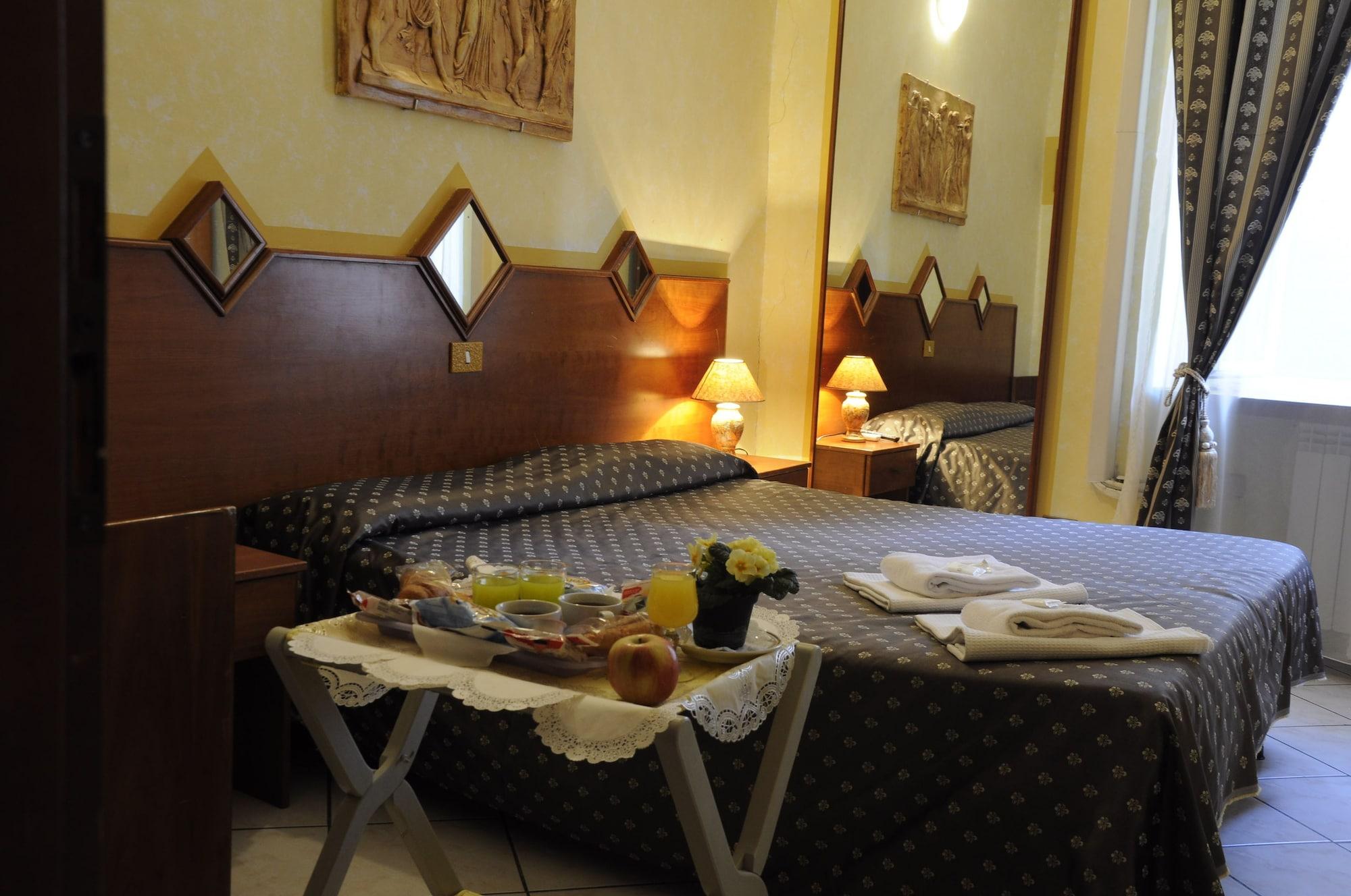 רומא Hotel Farini מראה חיצוני תמונה