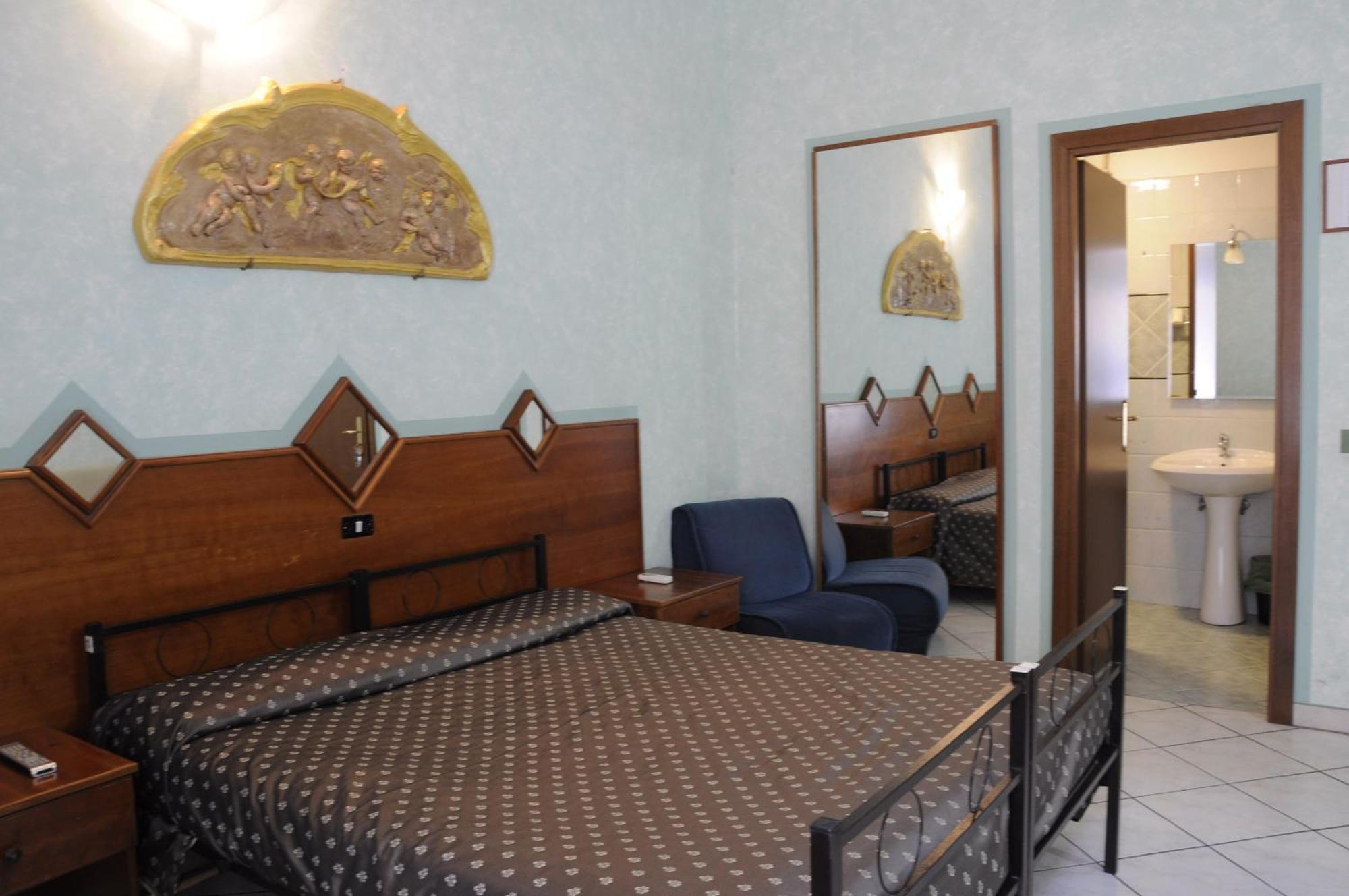 רומא Hotel Farini חדר תמונה