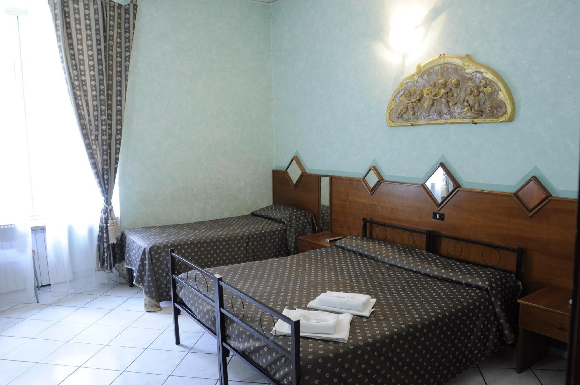 רומא Hotel Farini חדר תמונה